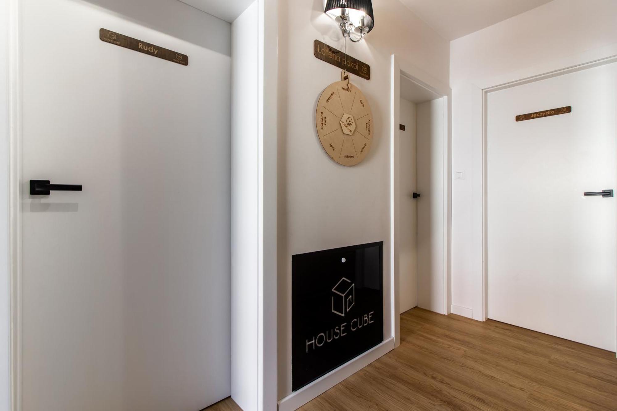 Housecube, Bar , Prywatne Kino, Bilard , Luxus Villaer *